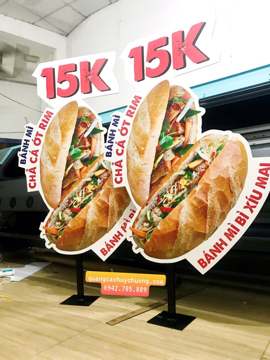 xuong-san-xuat-standee-mo-hinh-gia-re