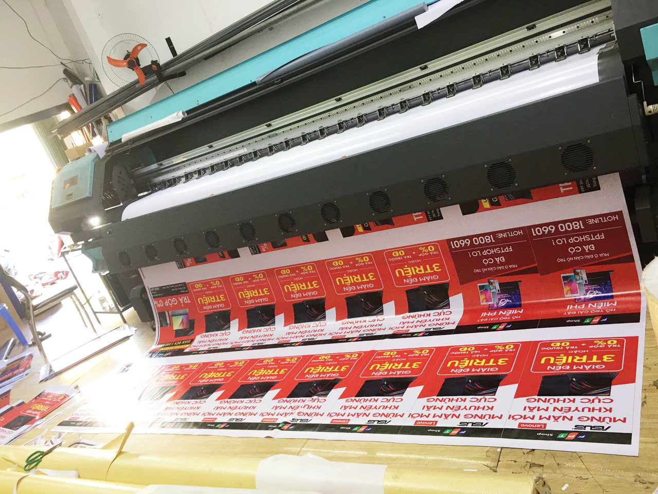 xưởng-in-phướn-fpt-giá-rẻ